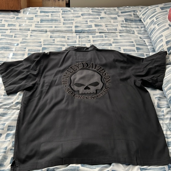 4 Harley Davidson button up shirts! - Picture 2 of 11